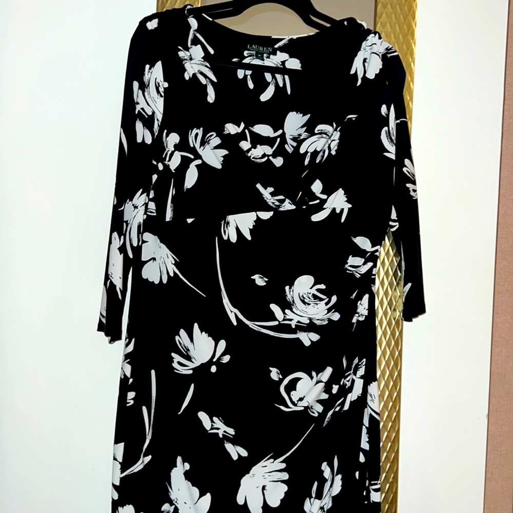 Midi dress, black with white flowers.